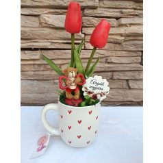 Szíves bögre tulipánnal
